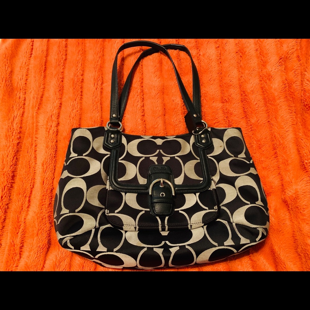 Coach shoulder bag- black